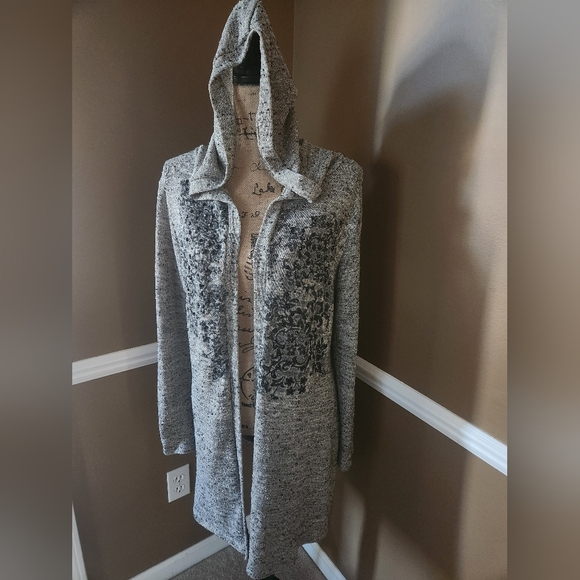 Vocal Goth Gray Hooded Cardigan with Black Pattern - Picture 2 of 6